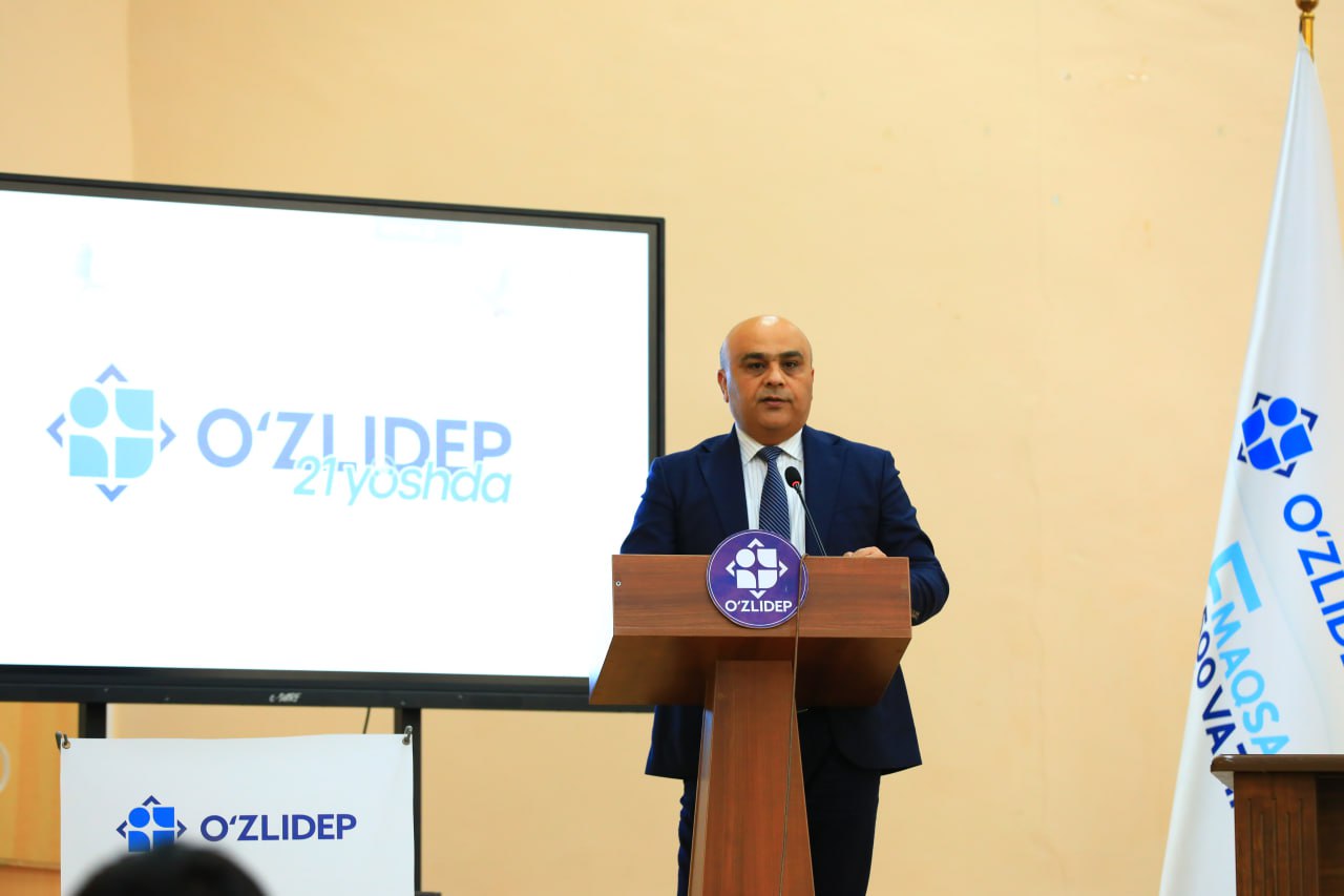 O‘zbekiston Liberal-demokratik partiyasi tashkil topganining 21 yilligi munosabati bilan “Yuksak maqsadlar ro‘yobi - O‘zLiDeP bilan” mavzusida ochiq muloqot tashkil etildi.