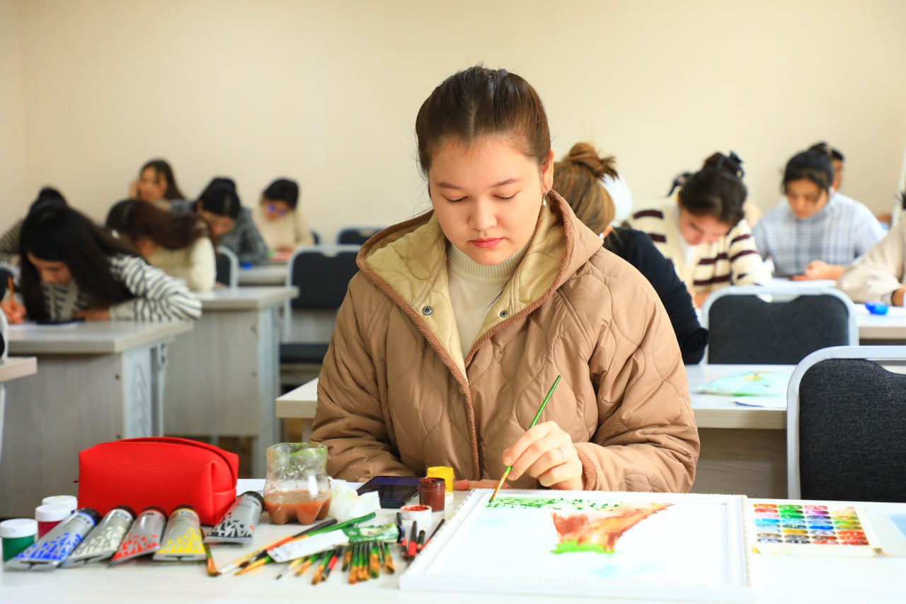 O'zbekiston Milliy universitetining Jizzax filialida  “Yoshlar korrupsiyaga yo‘q deydi” mavzusida “Eng yaxshi rasmlar” tanlovi bo'lib o'tmoqda...